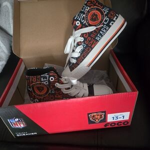 NFL Chicago BEARS kids High Top Sneakers, New In Box Size 13